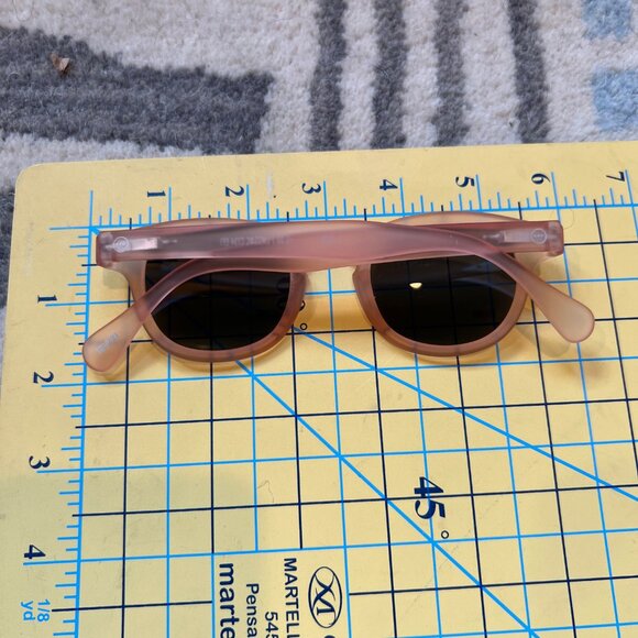 Izipizi #C pink sunglasses - Picture 2 of 8